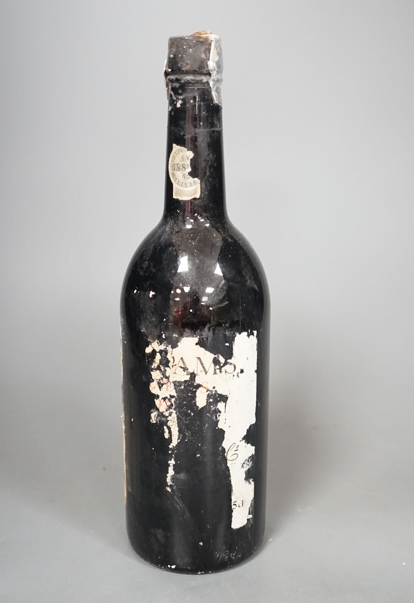 One bottle Grahams 1976 Port